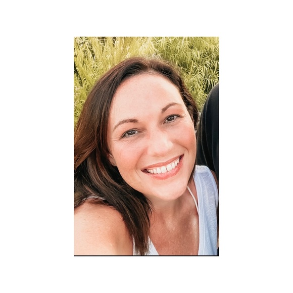 Meet your Posher, Ronda - Picture 1 of 1